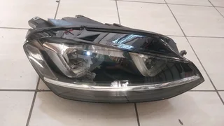 Volkswagen Golf 7 Tsi Xenon Headlight Rhs