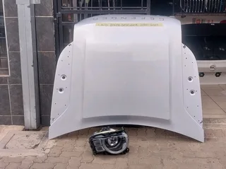 Land Rover Defender Headlight And Bonnet 2020-2023
