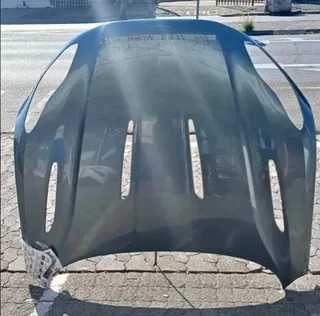 ASTON MARTIN DB11 BONNET 2017 AVAILABLE