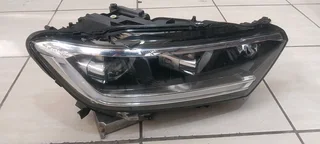 VW T-ROC IQ HEADLIGHT RHS AVAILABLE