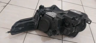 RANGE ROVER L405 XENON RHS HEADLIGHT AVAILABLE