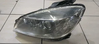 Mercedes Benz W204 C-class Preface Xenon Lhs Headlight Available