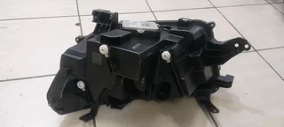 GWM P-SERIES RHS HEADLIGHT