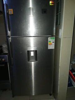 Silver Samsung twin cooling fridge