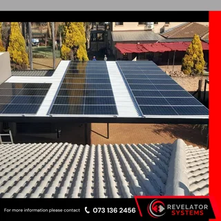 12KW LUXPOWER / 2X 5.12KWH HINAESS LITHIUM BATTERY COMBO KIT