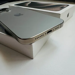 iPhone 15 pro max (256GB)