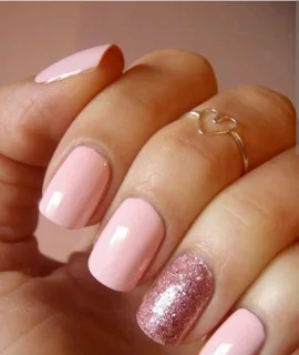 Hi guys i do gel tips and overlays both fingers and toes