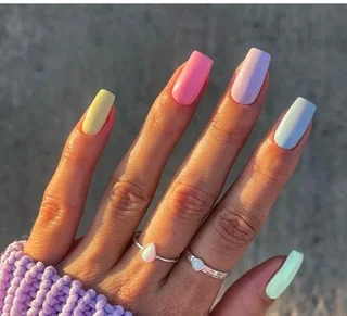 Hi guys i do gel tips and overlays both fingers and toes