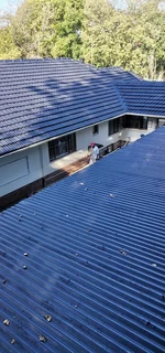 ROOF LEAKS REPAIRS, WATERPROOFING AND PAINTING..CALL VUSI 083 339 4598