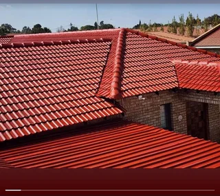 ROOF LEAKS REPAIRS, WATERPROOFING AND PAINTING..Call Vusi 083 339 4598