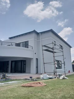 ROOF LEAKS? TORCH-ON WATERPROOFING/DAMP PROOFING AND PAINTING SERVICES....Call Vusi 083 339 4598