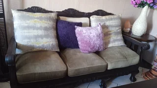 Couches - Ad posted by Celicia Hendricks