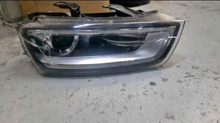 Audi Q3  2011 – 2014 Bi-xenon Headlights available