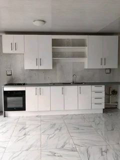 Bachelor cottage to rent