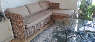 Couch - Ad posted by Alan Hicks