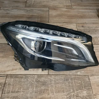 Bi-Xenon Headlight Right for Mercedes-Benz w156 GLA Facelift