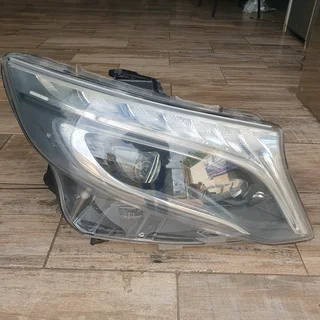 Double Xenon Headlights for Mercedes-Benz w447 Vito Class