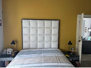 Dining room table and 6 chairs