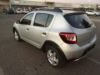 Renault Sandero Hatchback