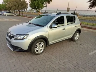 Renault Sandero Hatchback