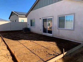 Taring, instant lawn, concrete, retaining wall and precast wall