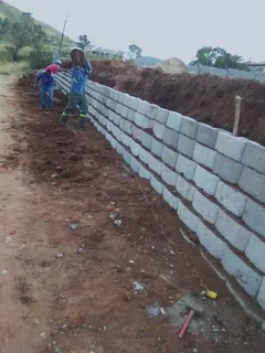 Retaining wall