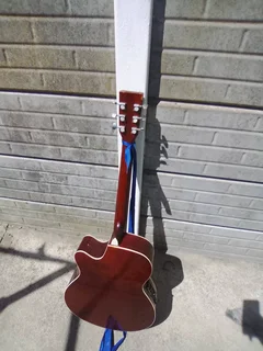 Sanchez 41-Inch Guitar + Build In Pickup R800onco