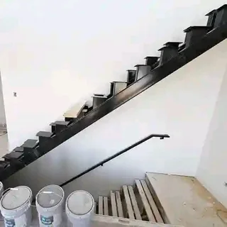Mono steel stringer stairs