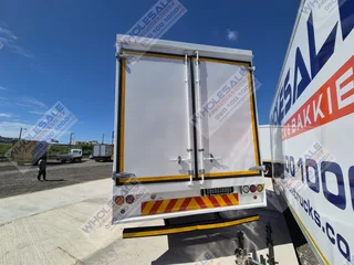 2015 Hino500 2626 double diff Tauntliner