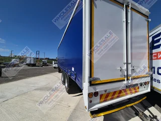 2015 Hino500 2626 double diff Tauntliner