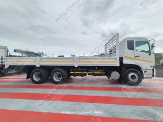 2013 Nissan UD QUON CW 26-370