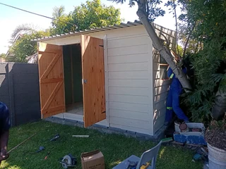 Wendy house and Nutec house for sale