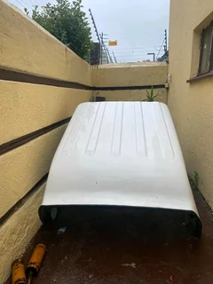 Nissan Np 200 courier canopy