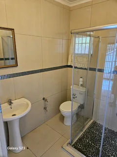 GRANNY COTTAGE TO LET KHARWASTAN CHATSWORTH