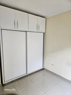 GRANNY COTTAGE TO LET KHARWASTAN CHATSWORTH