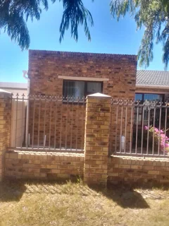 Looking for all construction jobs in Capetown including renovation etc my watsup number 0729765641