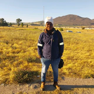 Experience in gardening, house keeping, cleaning, pet care, pool cleaning