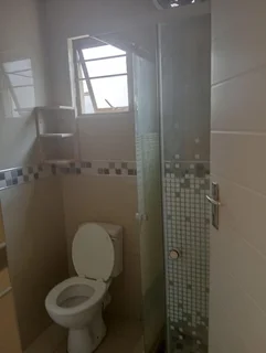 2 BED FOR SHARING AVAILABLE IMMEDIATELY AT GLENWOOD