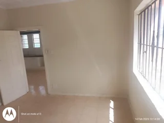 2 BED ROOM AVAILABLE IMMEDIATLE AT REAL ESTATE CARTMEL ROAD