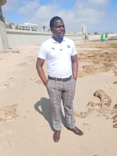 Hi this is Chris Malawian man 29 years old looking for job as garden boy my contact 0652214131