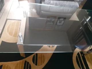 Dinning room glass table