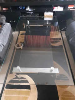 Dinning room glass table