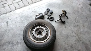 Ford cortina 2liter   spares   0728028859      500 lot cash