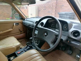 Merc   230 e    n p    20k neg driveaway