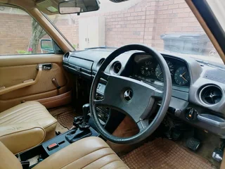 Merc   230 e    n p    20k neg driveaway