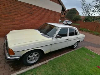Merc   230 e    n p    20k neg driveaway