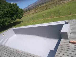 Swimming pool linings and relinings