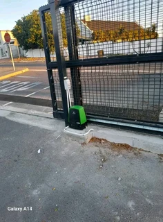 CLEARVIEW FENCE AND GATES