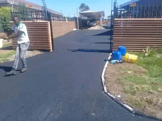 HOT ASPHALT DRIVEWAYS