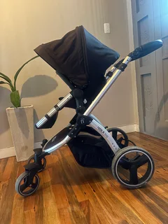 Noola Pram &#64;R2500